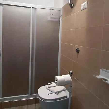מלון דירות Le Casette Di Fra סנטה סברה