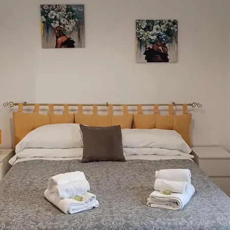 Le Casette Di Fra 아파트호텔