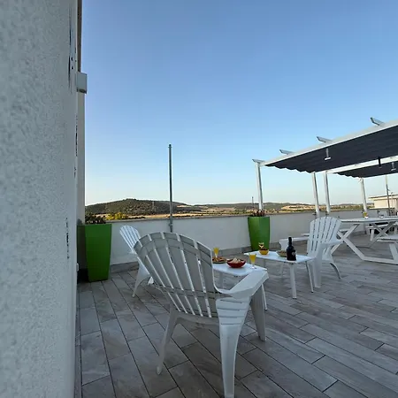 Le Casette Di Fra Aparthotel 3*